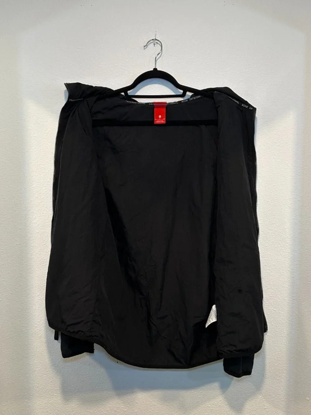 Nike International Men's Black Windrunner Tech Wear Zip-Up Jacket Size Small